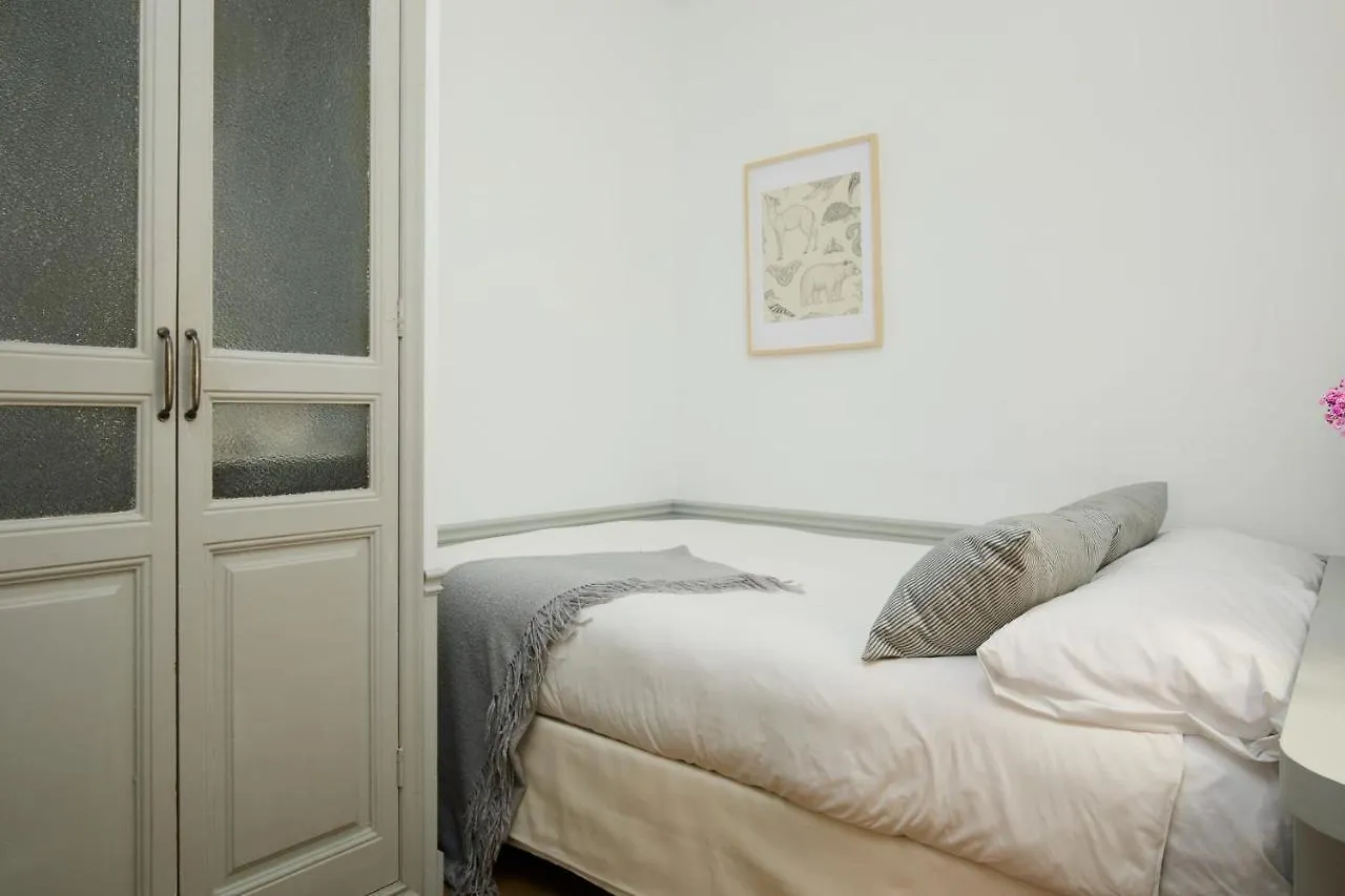 バルセロナCasa Cosi - Sant Gervasi 2アパートメント アパート バルセロナ